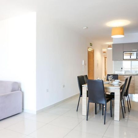 Spacious Mellieha 2Br Home With Stunning Sea Views By 360 Estates Exterior foto